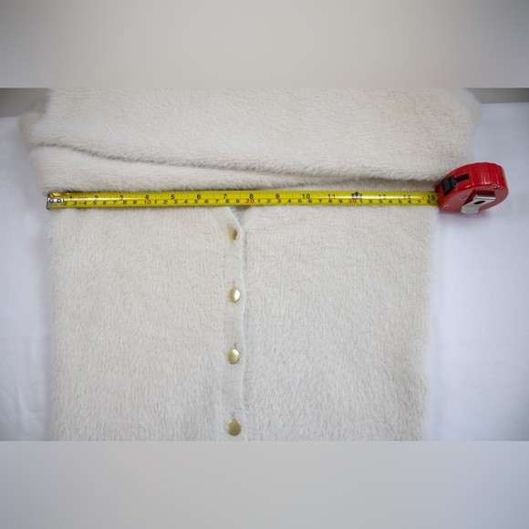 Abercrombie & Fitch Soft Eyelash Button-Down Cream Cardigan Women's Sweater Sz S - Picture 9 of 11